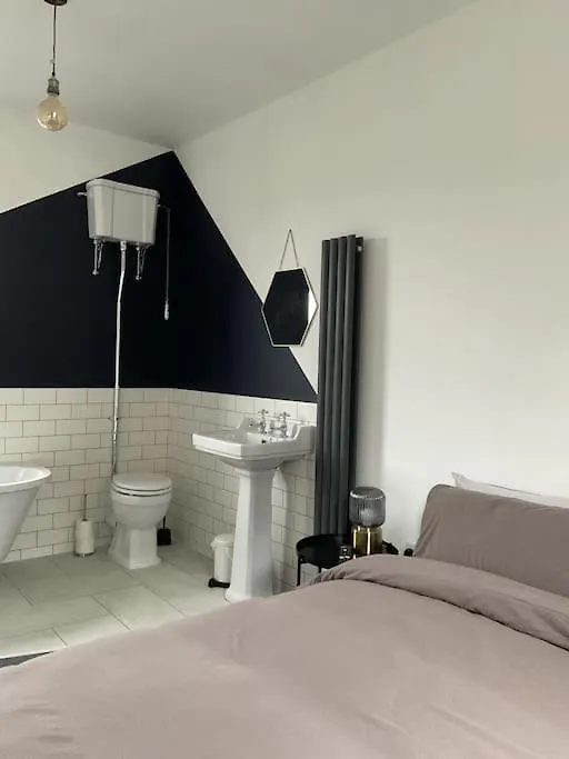Entire Boutique Mill Cottage Elland